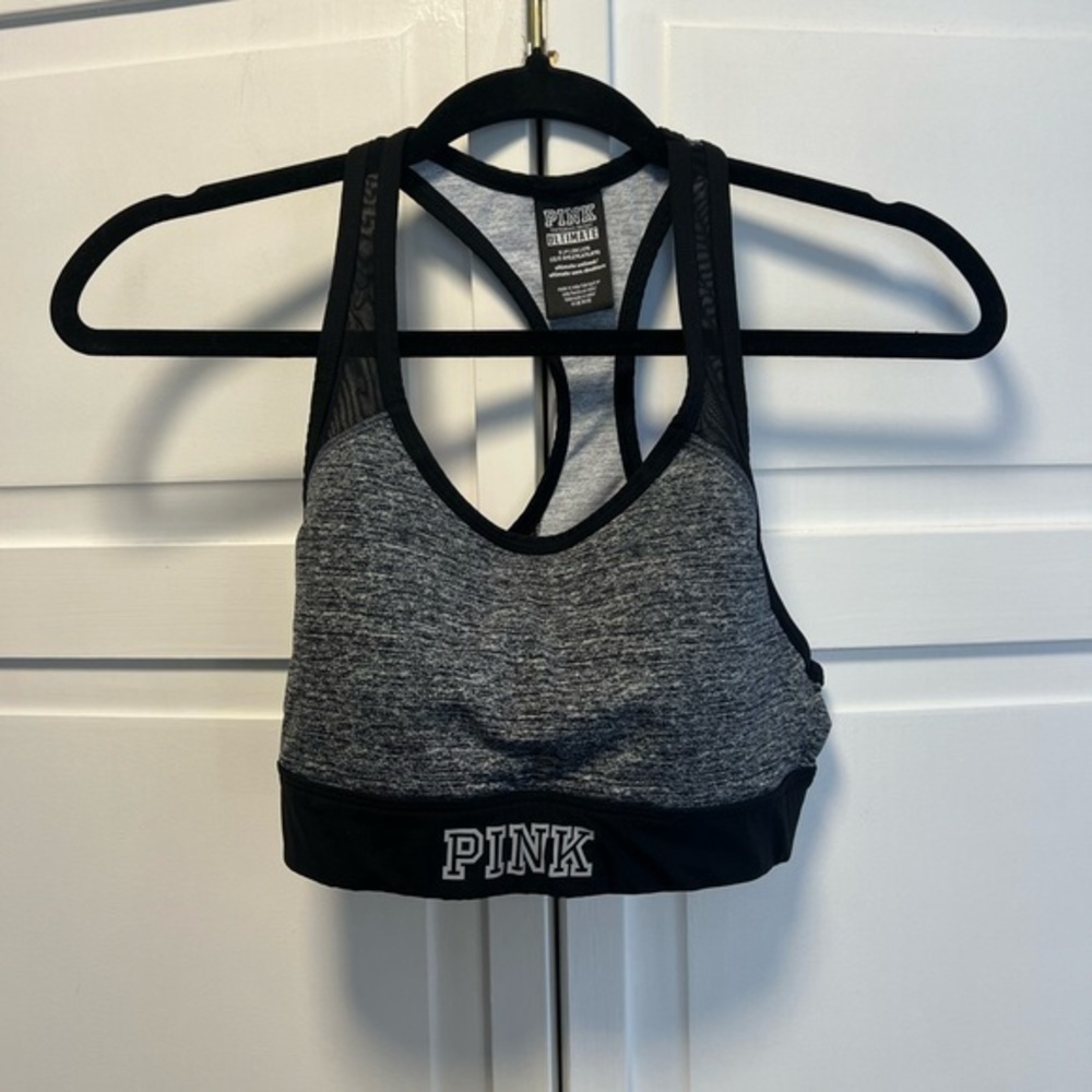 Pink Victoria’s Secret Ultimate Lightly Lined Sports Bra Size Small